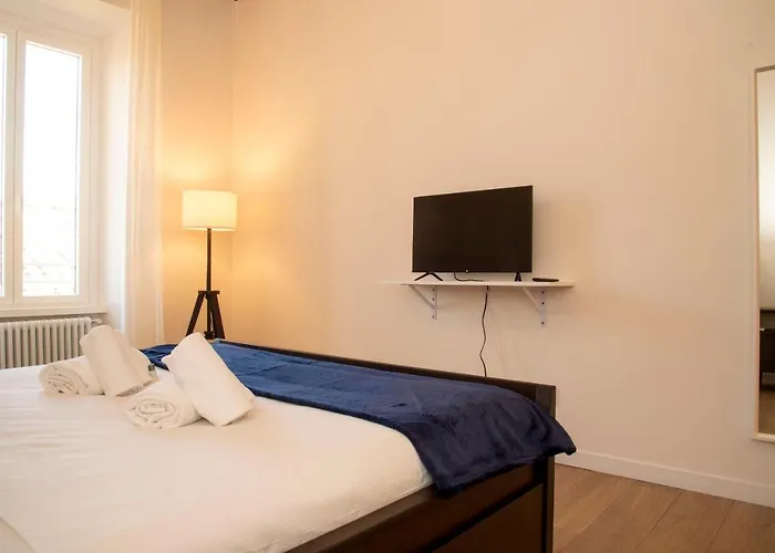 Parliament - Exclusive Accommodation